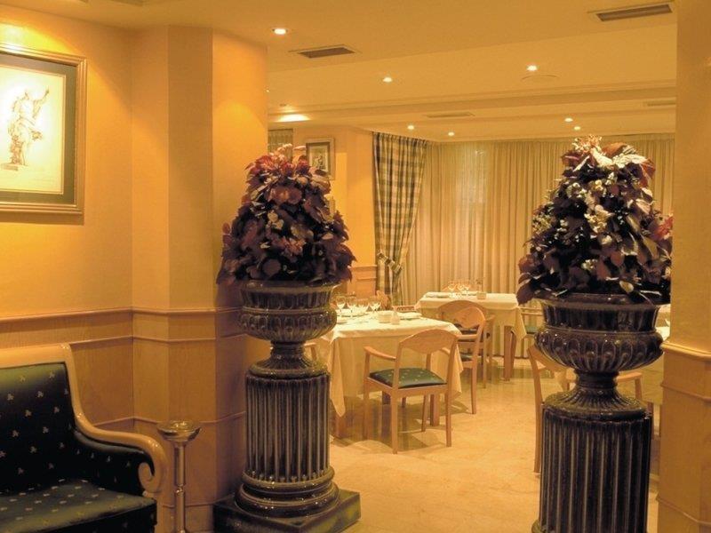 Hotel Avenida Pamplona Inreriör bild
